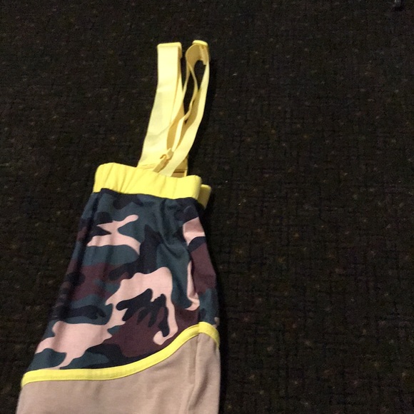 Pants - Picture 4 of 4